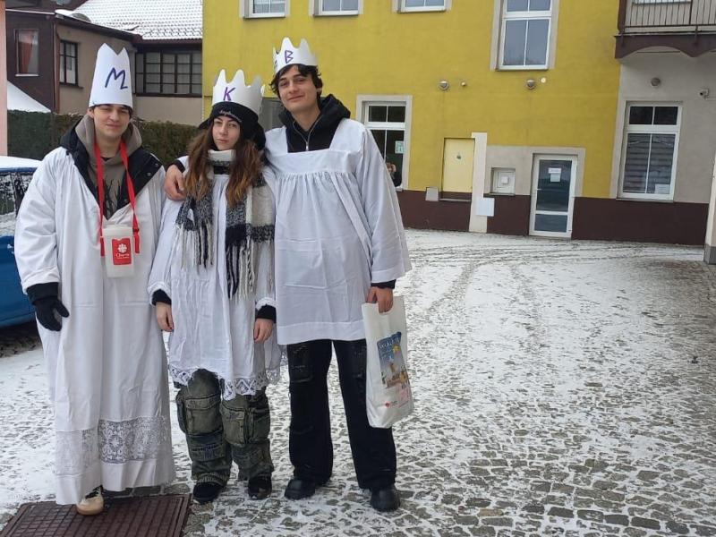 Studenti SZŠ Náchod podpořili Tříkrálovou sbírku